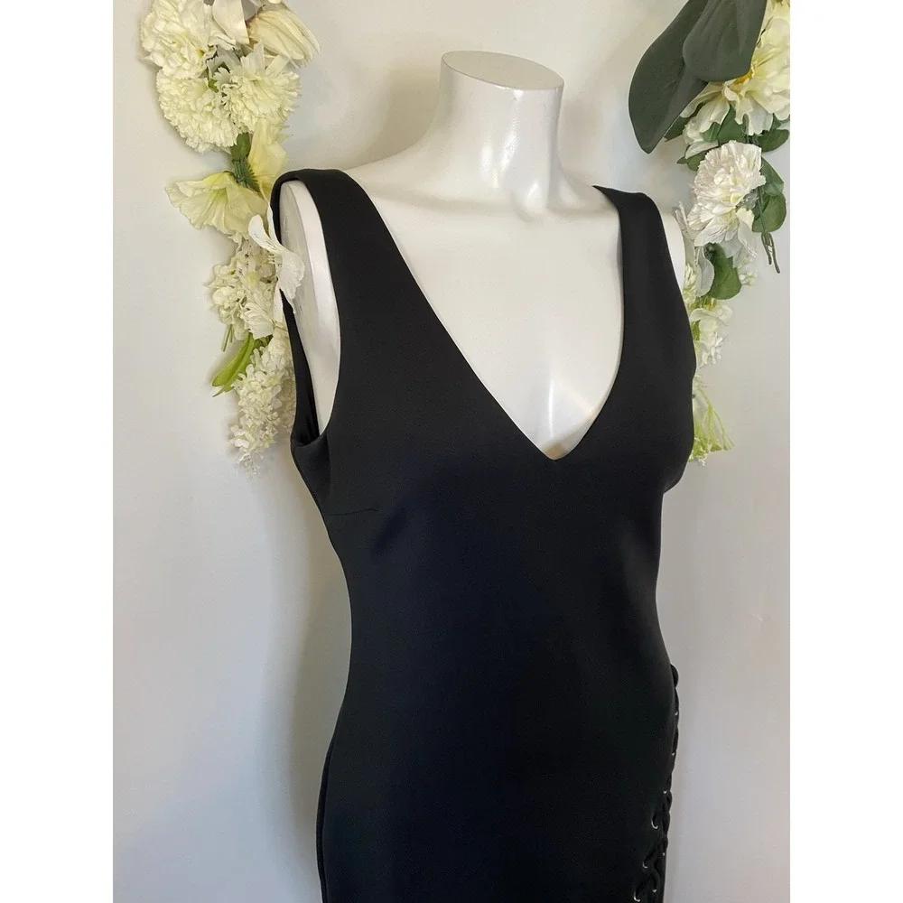 Guess Bodycon Knit‎ Dress Black Gold Braided Detail Sexy Clubwear Size 10 NWOT - Picture 16 of 16